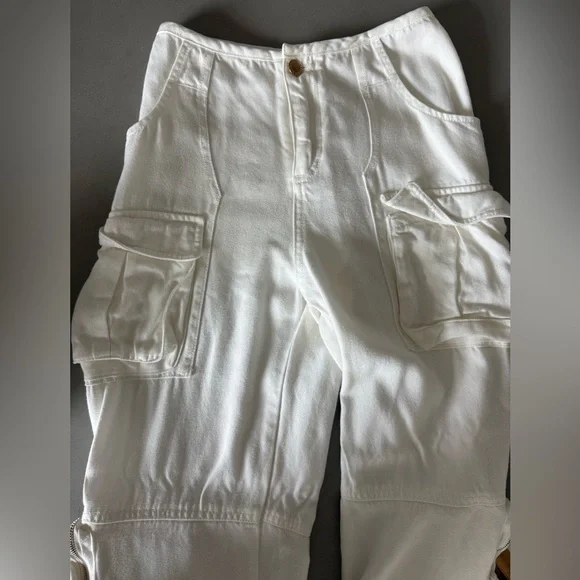 Retrofete White Cargo Pants